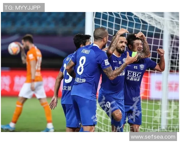 武汉足球队与石家庄永昌足球队最新阵容对比分析及球员表现评估 武汉足球队与石家庄永昌足球队最新阵容对比分析及球员表现评估