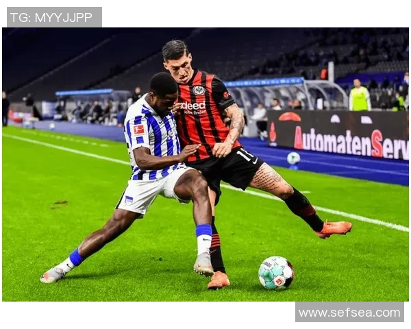 法兰克福与斯图加特激战正酣现场直播全程回顾与精彩瞬间分析 法兰克福与斯图加特激战正酣现场直播全程回顾与精彩瞬间分析