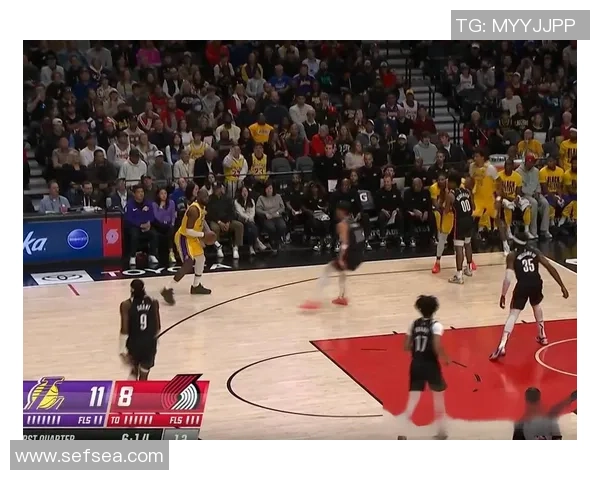 湖人主场逆转开拓者精彩对决回顾与赛后分析